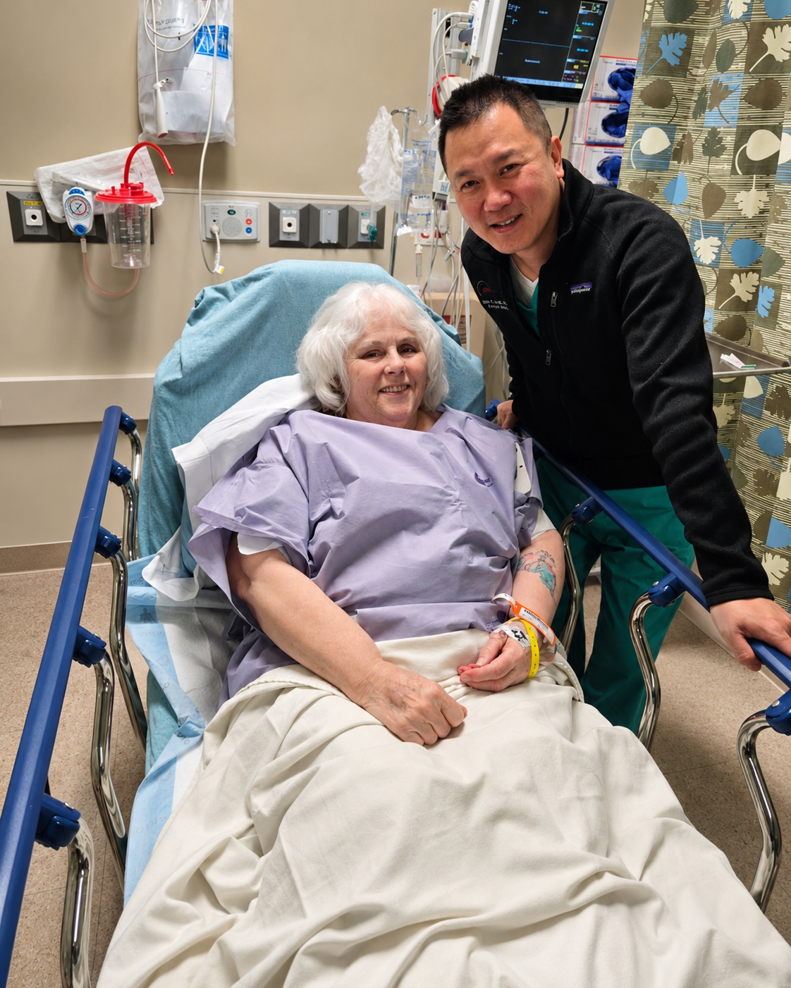 Dr. David Lee with a patient at Trinity Medical, Temecula — pulmonology & sleep medicine